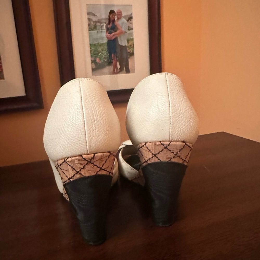Women’s White Camellia Wedge Heels - Designer Inspired - Picture 3 of 9